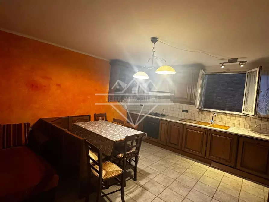 Immagine 14 di Villetta a schiera in vendita  a Massa