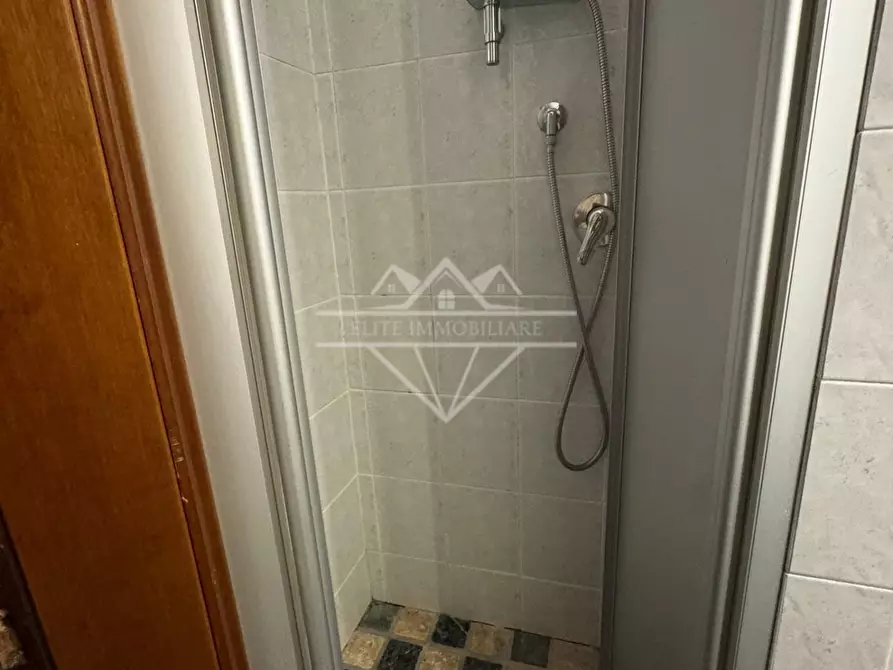 Immagine 7 di Villetta a schiera in vendita  a Massa