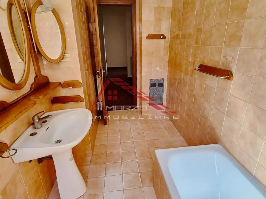 Immagine 41 di Appartamento in vendita  a Pisa