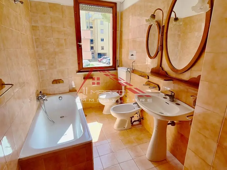 Immagine 42 di Appartamento in vendita  a Pisa