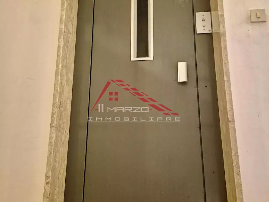 Immagine 45 di Appartamento in vendita  a Pisa