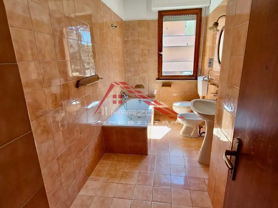 Immagine 37 di Appartamento in vendita  a Pisa