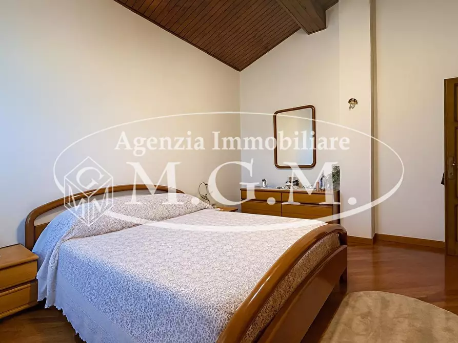 Immagine 29 di Porzione di casa in vendita  a Pontedera