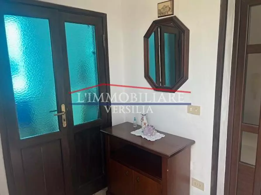 Immagine 2 di Casa semindipendente in vendita  a Massa