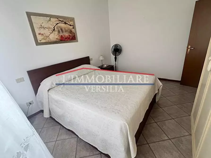 Immagine 22 di Casa semindipendente in vendita  a Massa