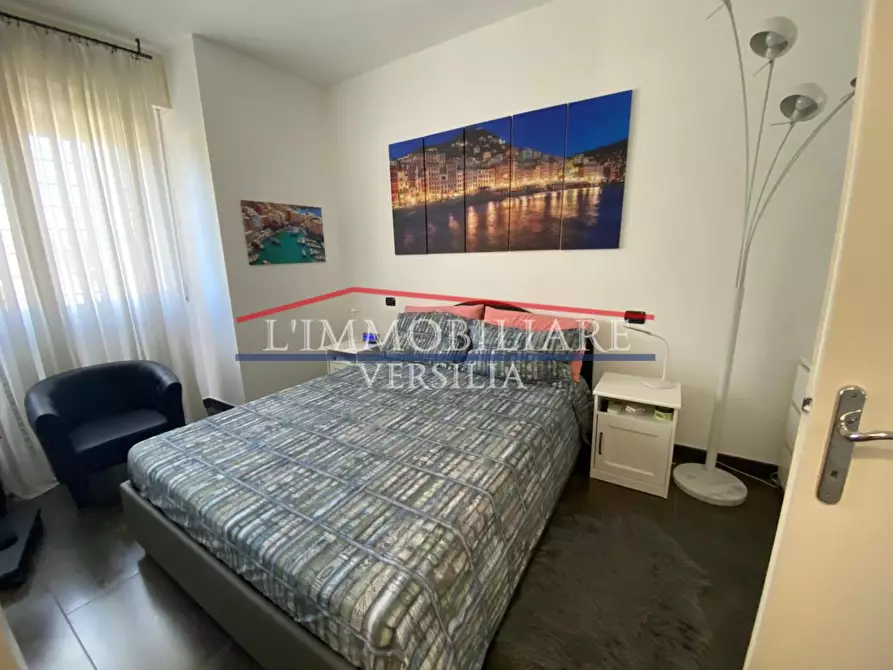 Immagine 68 di Villa in vendita  a Montignoso