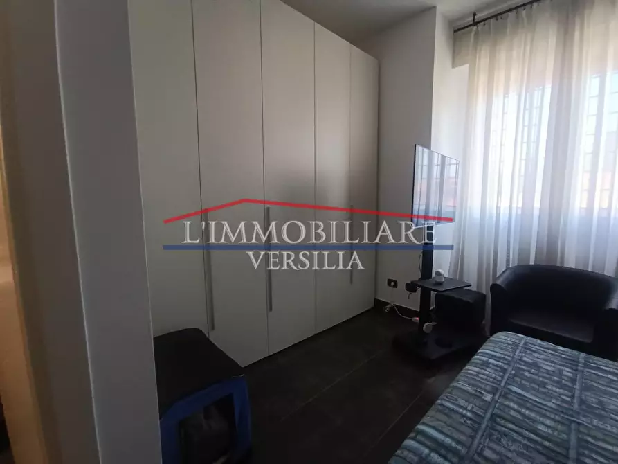 Immagine 75 di Villa in vendita  a Montignoso