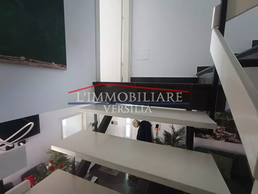 Immagine 64 di Villa in vendita  a Montignoso