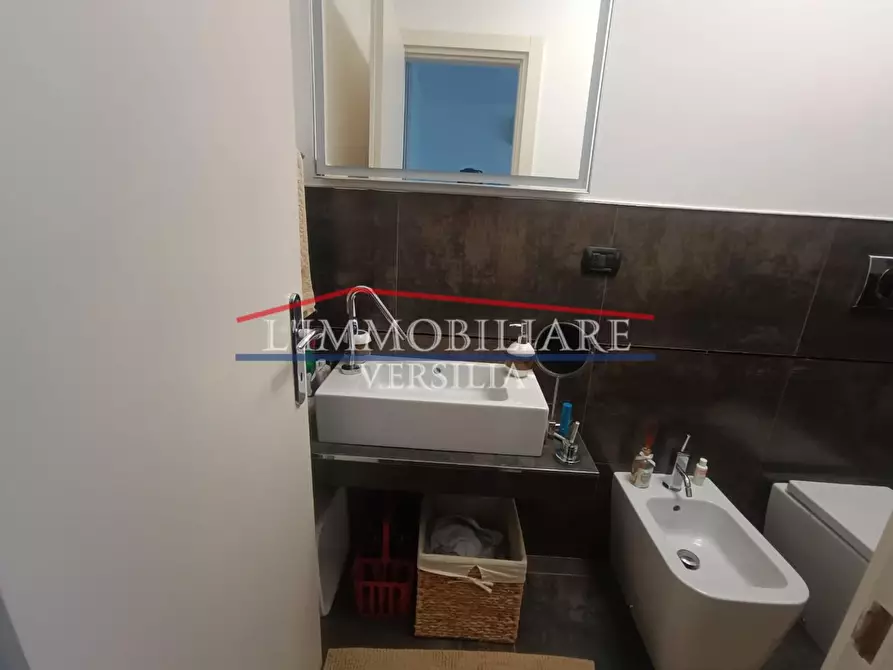 Immagine 89 di Villa in vendita  a Montignoso