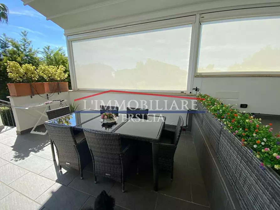 Immagine 24 di Villa in vendita  a Montignoso