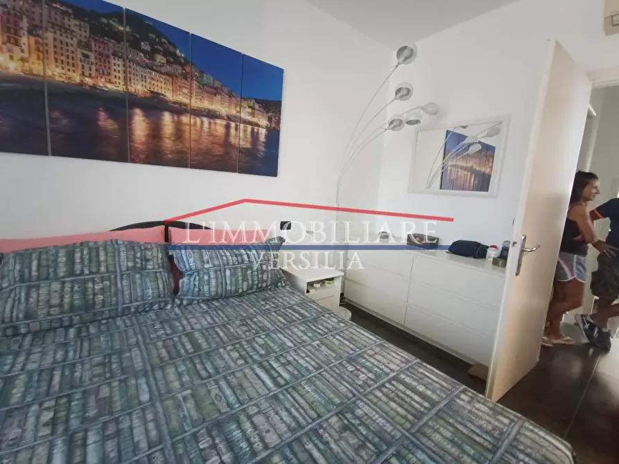 Immagine 76 di Villa in vendita  a Montignoso