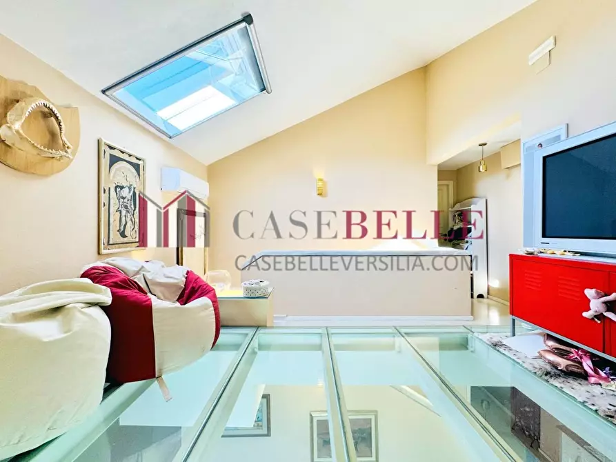 Immagine 32 di Casa bifamiliare in vendita  a Camaiore