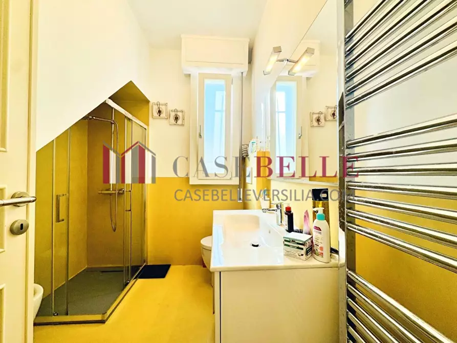 Immagine 22 di Casa bifamiliare in vendita  a Camaiore