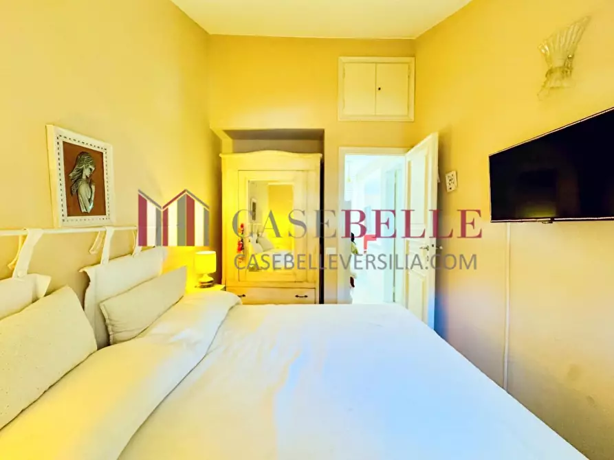 Immagine 44 di Casa bifamiliare in vendita  a Camaiore