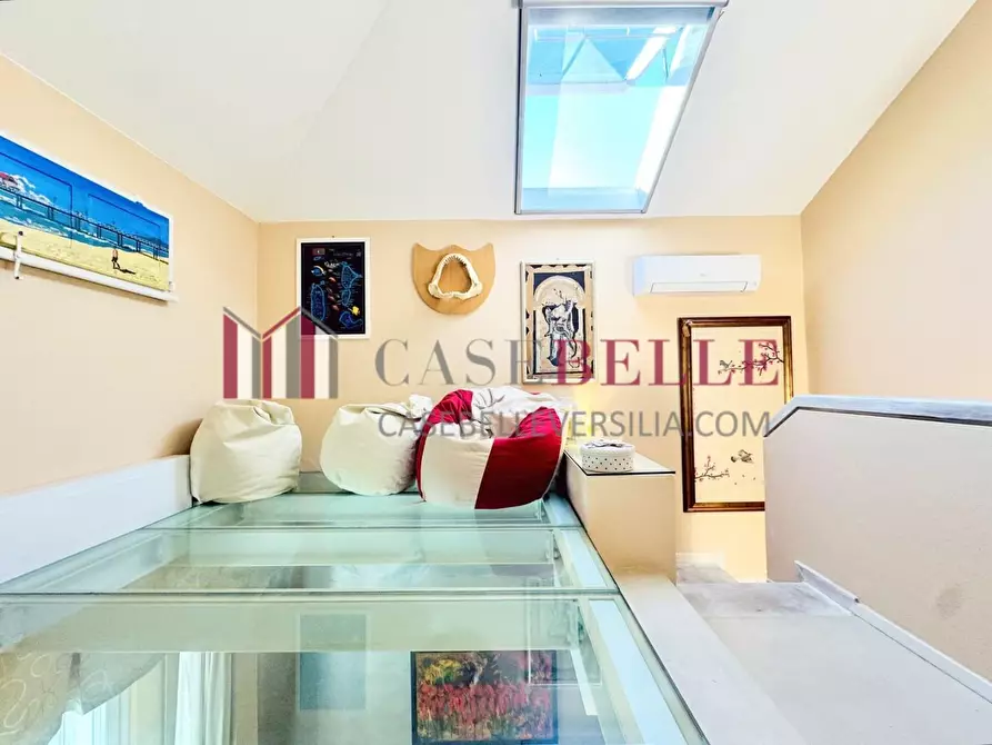 Immagine 30 di Casa bifamiliare in vendita  a Camaiore