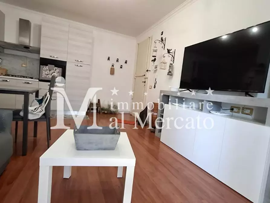 Immagine 14 di Appartamento in vendita  a Viareggio