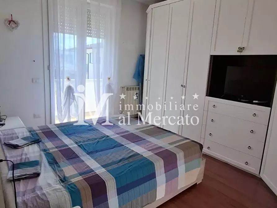 Immagine 32 di Appartamento in vendita  a Viareggio