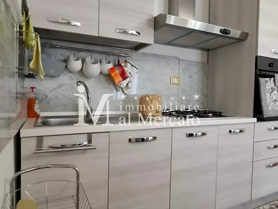 Immagine 24 di Appartamento in vendita  a Viareggio