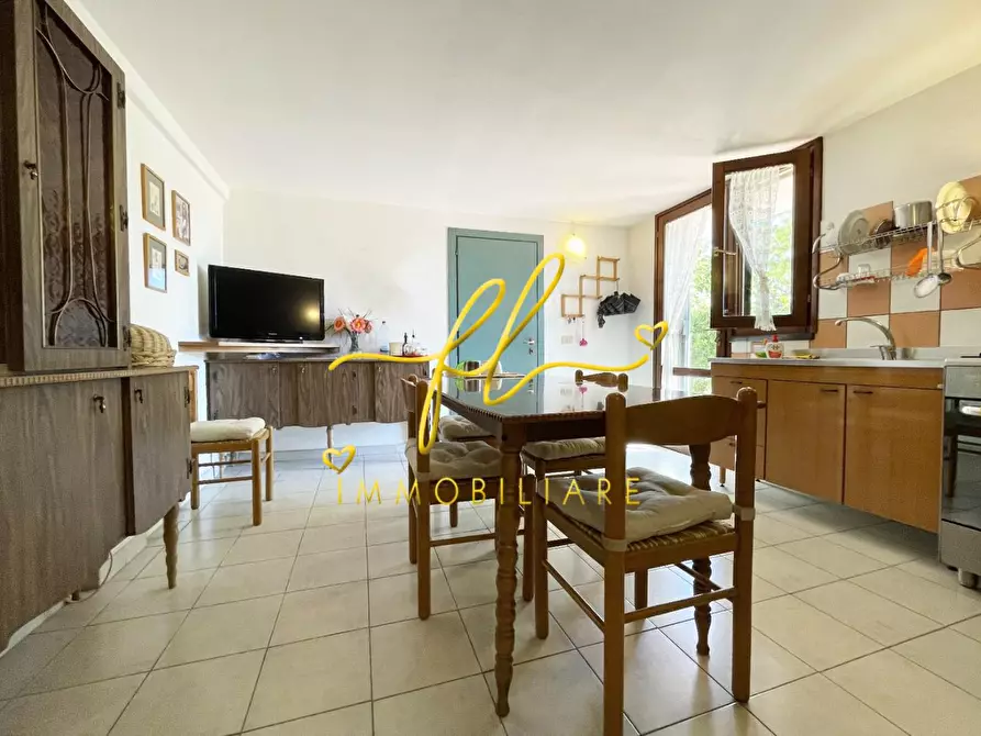 Immagine 8 di Casa bifamiliare in vendita  a Pomarance