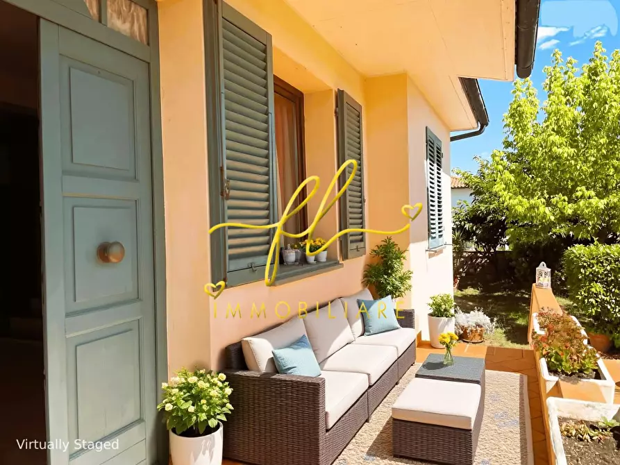 Immagine 2 di Casa bifamiliare in vendita  a Pomarance