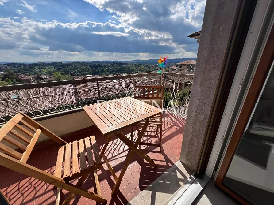 Immagine 22 di Appartamento in vendita  a Siena