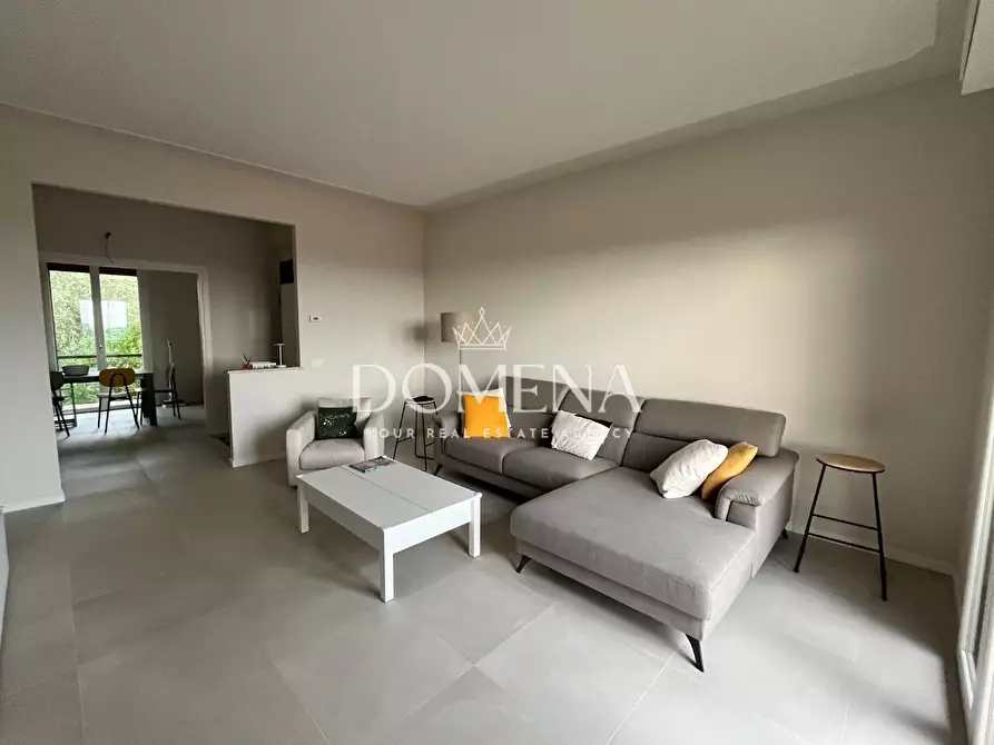 Immagine 9 di Appartamento in vendita  a Siena