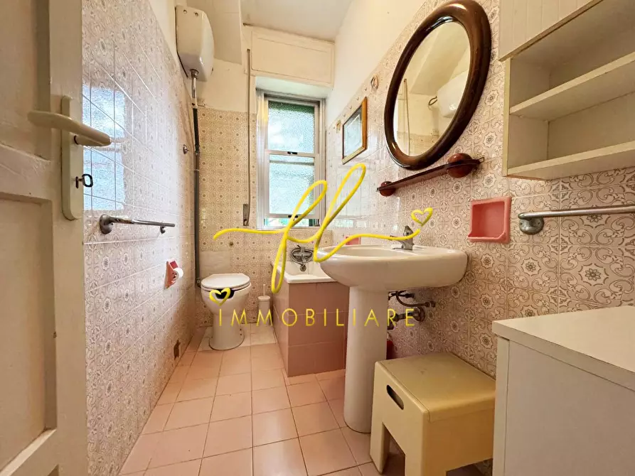 Immagine 25 di Appartamento in vendita  a Livorno