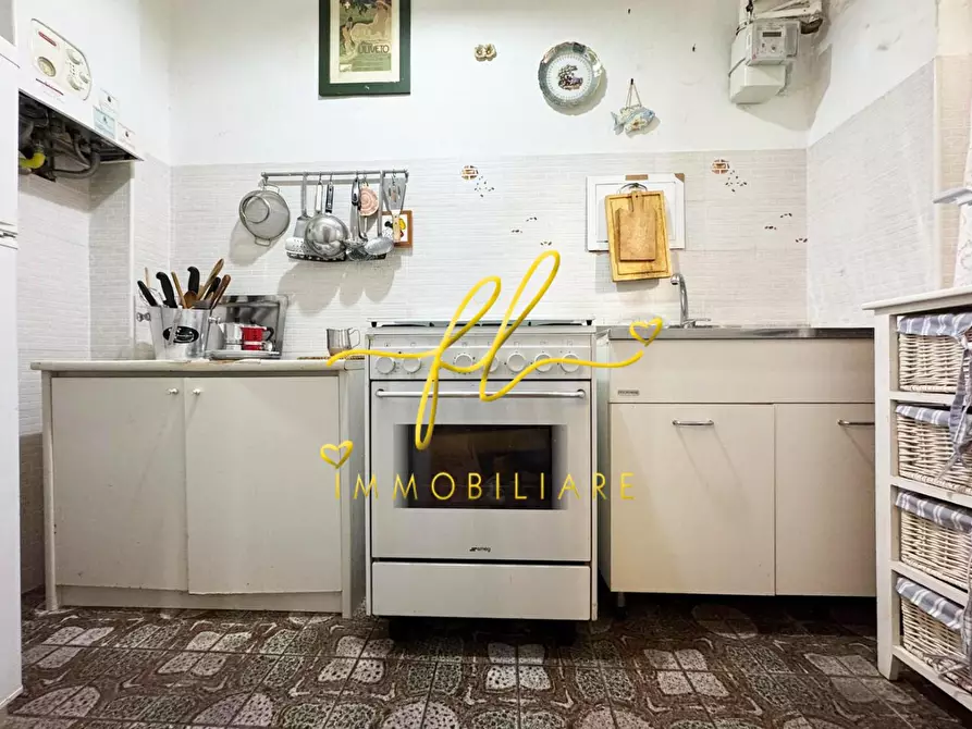 Immagine 19 di Appartamento in vendita  a Livorno