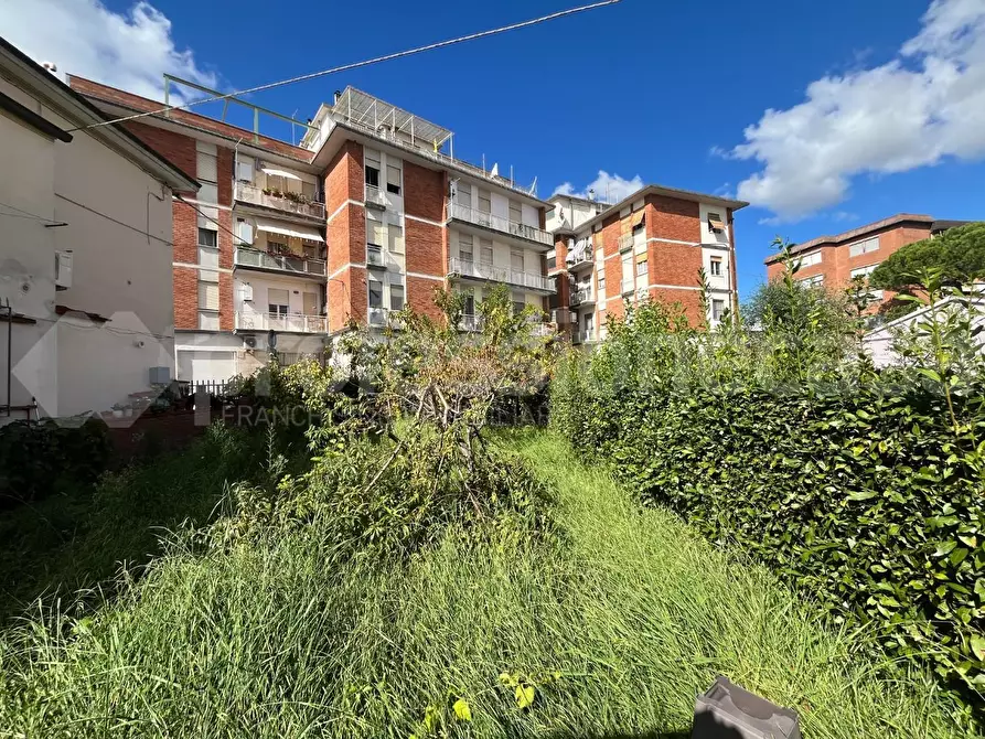 Immagine 27 di Appartamento in vendita  a Pisa