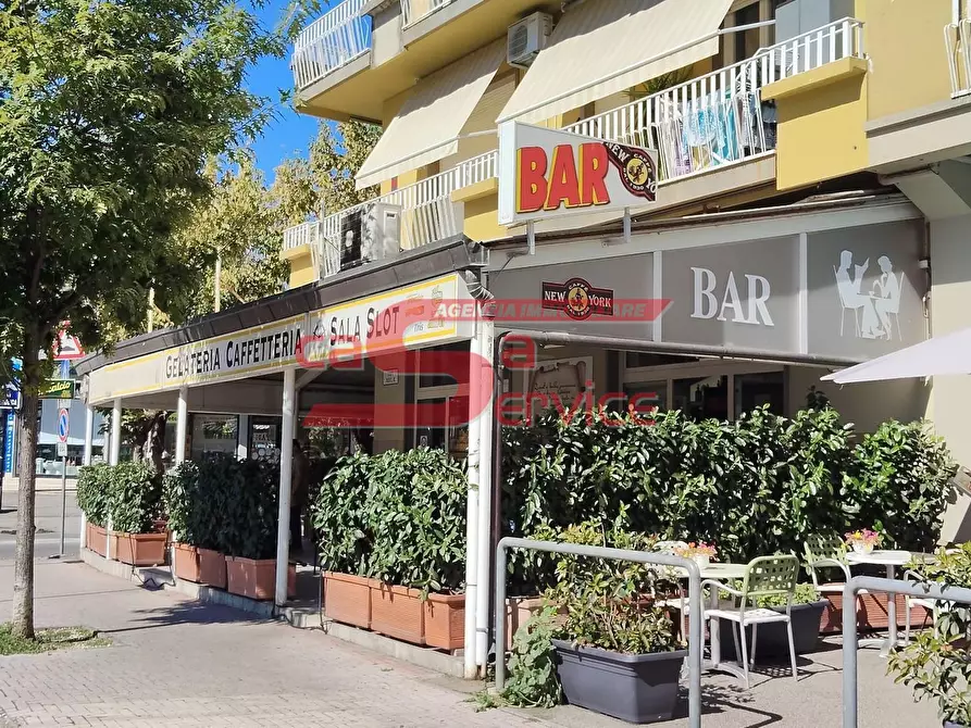 Immagine 3 di Locale commerciale in vendita  a Montecatini Terme