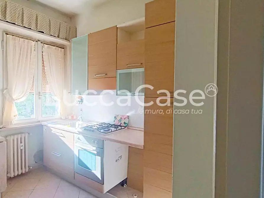 Immagine 8 di Appartamento in vendita  a Lucca