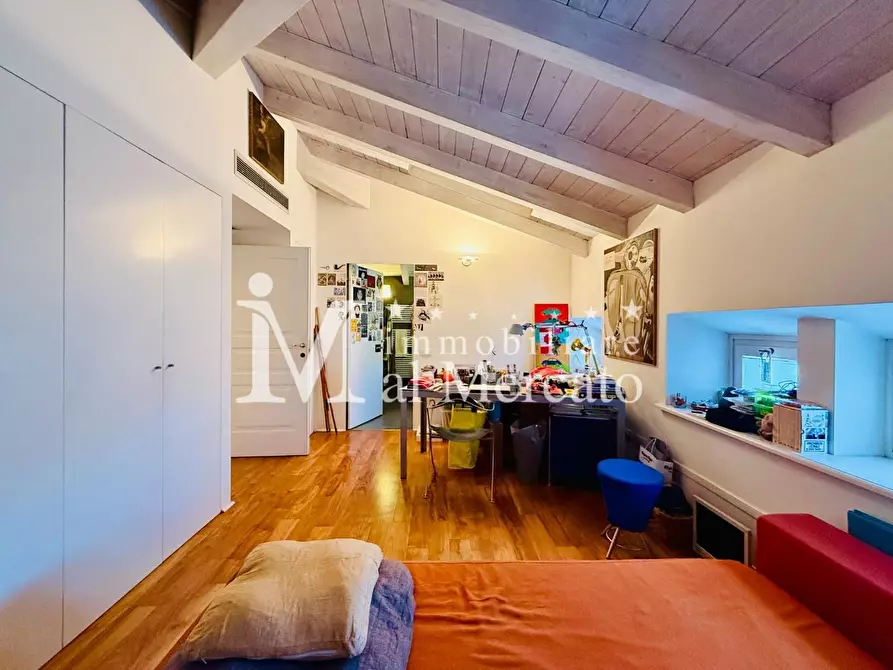 Immagine 55 di Villa in vendita  a Camaiore