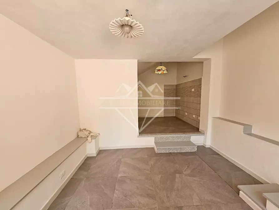 Immagine 5 di Appartamento in vendita  a Carrara