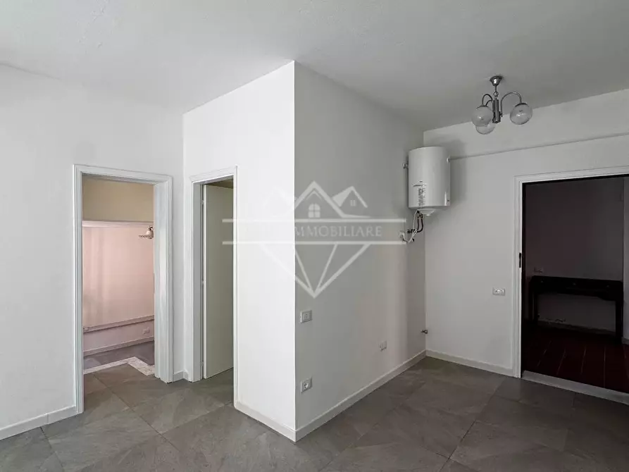 Immagine 13 di Appartamento in vendita  a Carrara