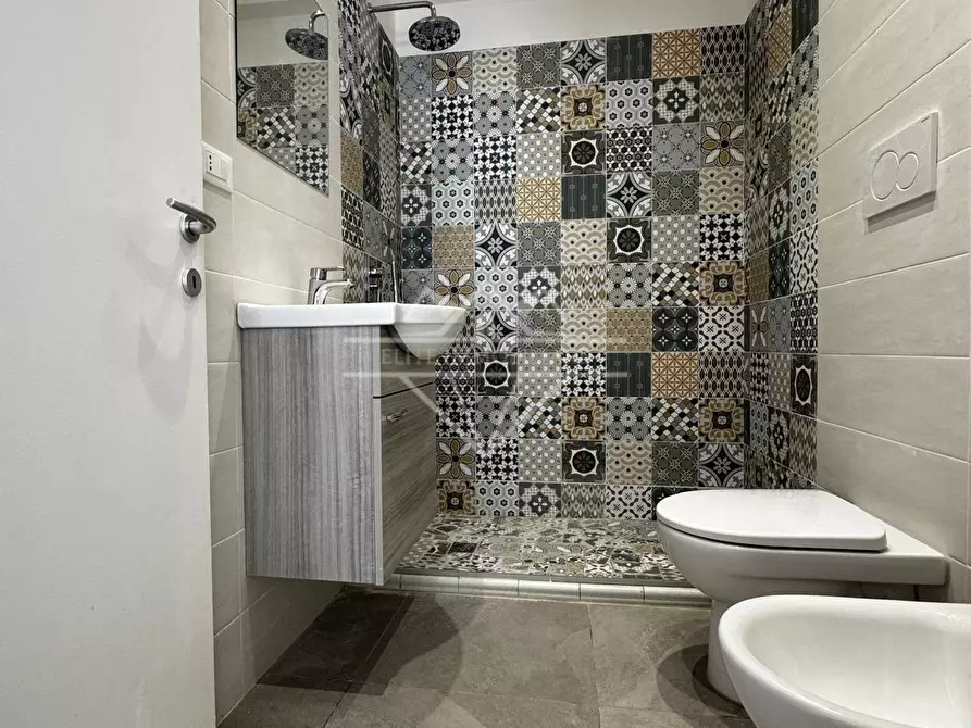 Immagine 19 di Appartamento in vendita  a Carrara