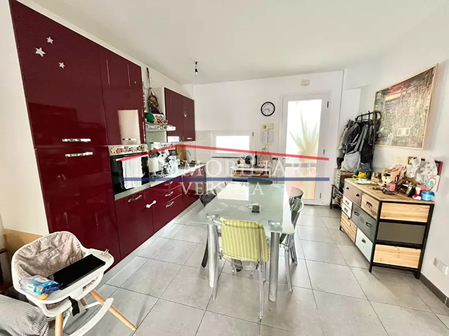 Immagine 16 di Appartamento in vendita  a Massa