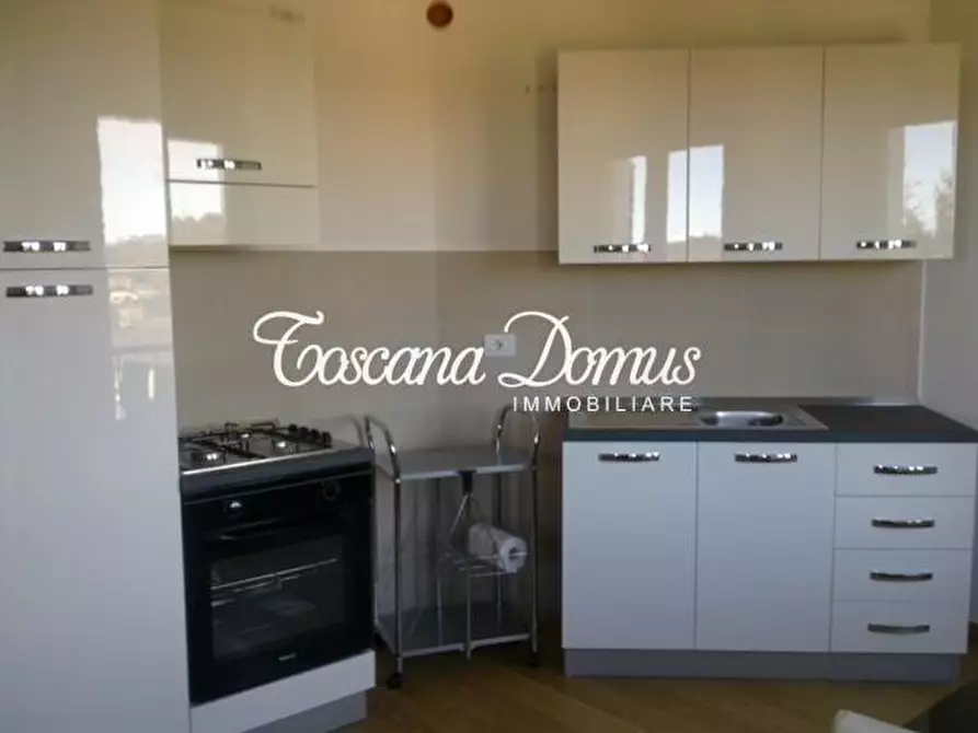 Immagine 10 di Appartamento in vendita  a Siena