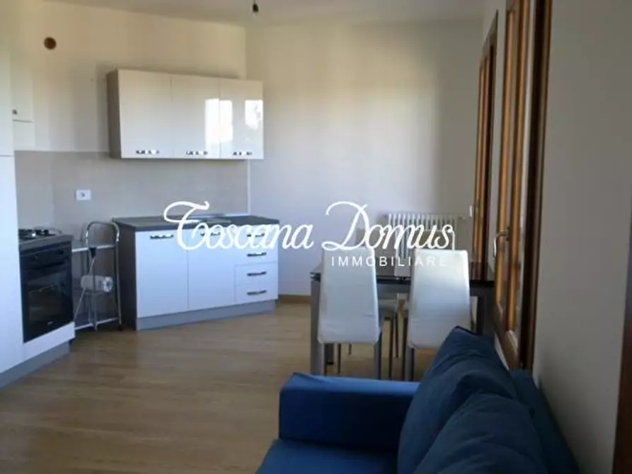 Immagine 9 di Appartamento in vendita  a Siena