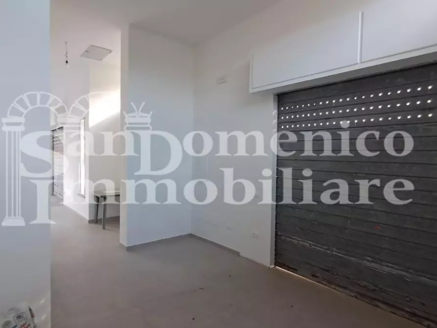 Immagine 8 di Locale commerciale in affitto  a Pisa