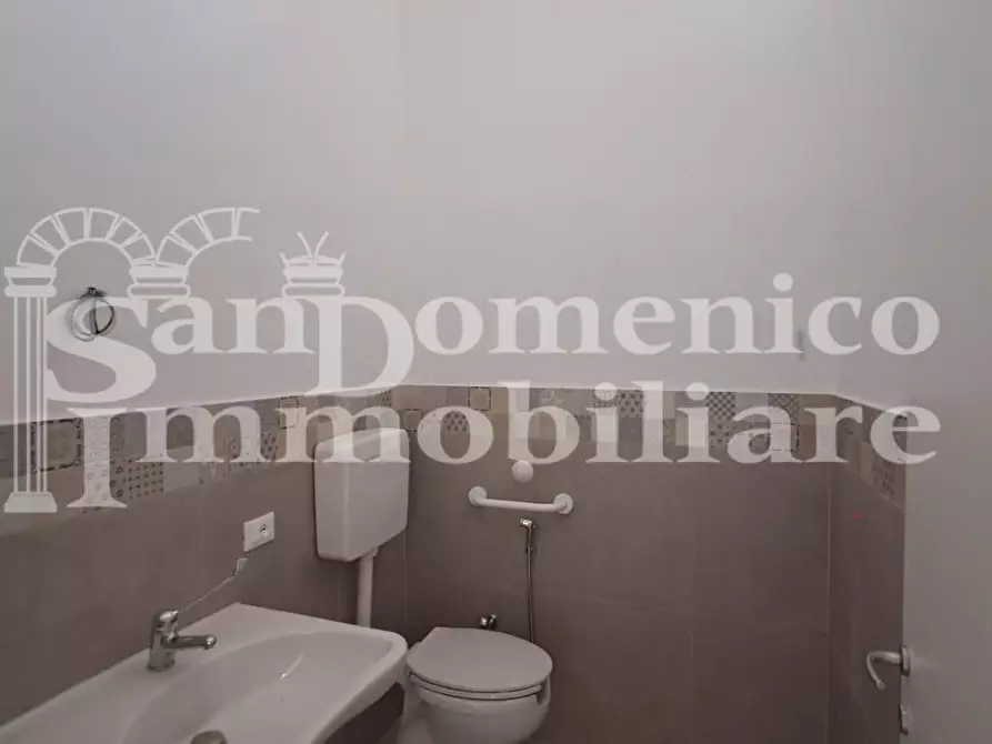 Immagine 4 di Locale commerciale in affitto  a Pisa