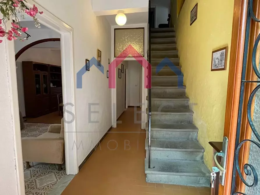 Immagine 2 di Casa semindipendente in vendita  a Bagni Di Lucca