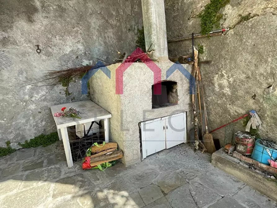 Immagine 43 di Casa semindipendente in vendita  a Bagni Di Lucca