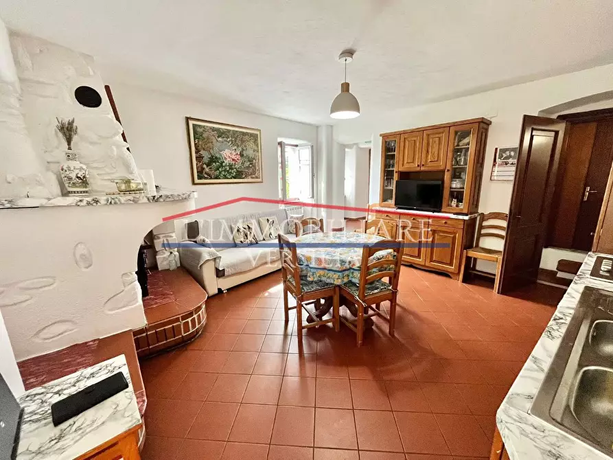 Immagine 3 di Terratetto in vendita  a Massa