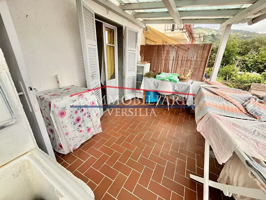 Immagine 21 di Terratetto in vendita  a Massa