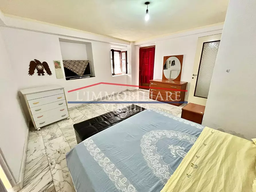 Immagine 23 di Terratetto in vendita  a Massa