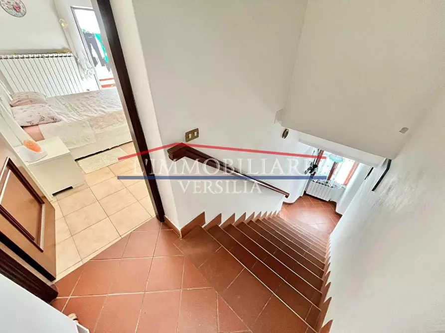 Immagine 7 di Terratetto in vendita  a Massa