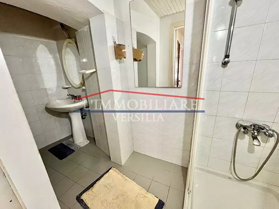 Immagine 13 di Terratetto in vendita  a Massa