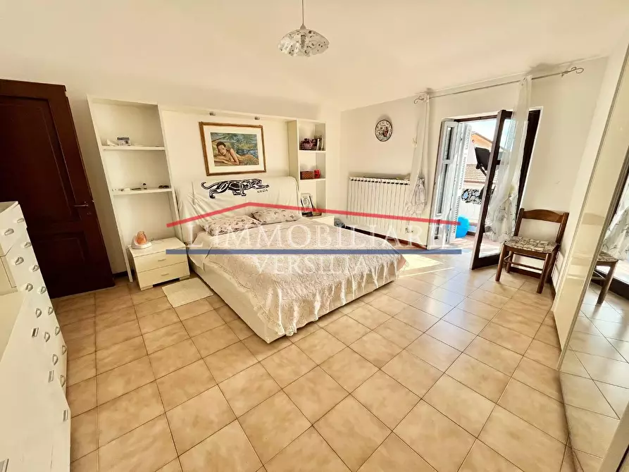 Immagine 9 di Terratetto in vendita  a Massa