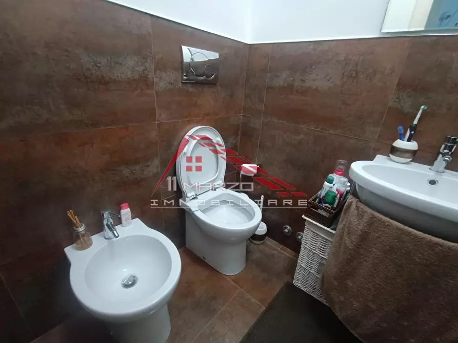 Immagine 95 di Villa in vendita  a Montignoso