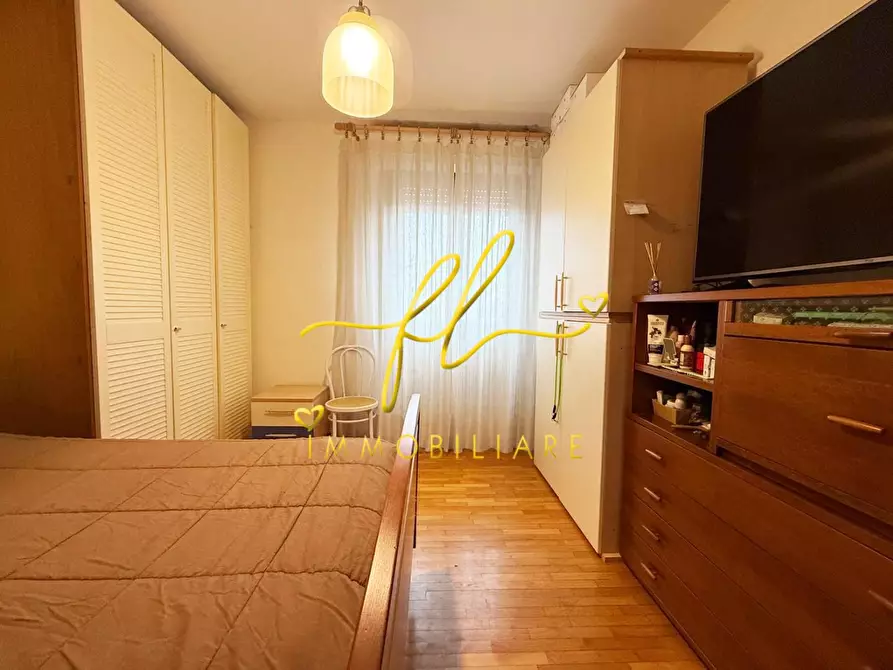 Immagine 8 di Appartamento in vendita  a Cecina